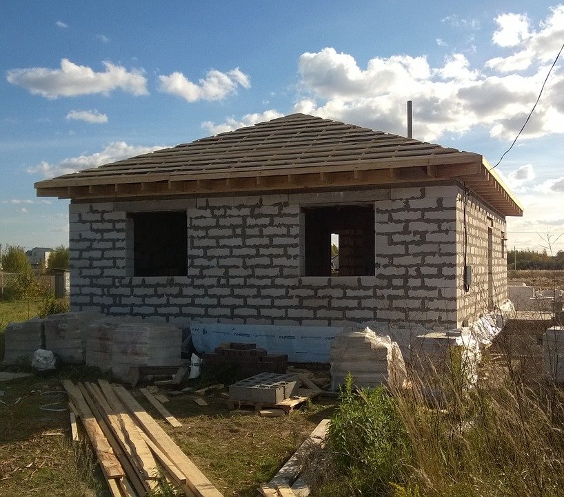 Дом из газобетона (газоблока): строительство дома своими руками
